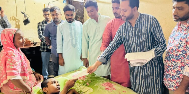 গণআন্দোলনে আহত রানার পাশে দাঁড়ালেন তারেক রহমান