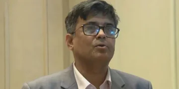 সরকার শিগগিরই স্থলভিত্তিক এলএনজি টার্মিনাল স্থাপন করবে: প্রেস সচিব