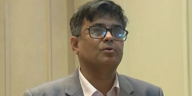 সরকার শিগগিরই স্থলভিত্তিক এলএনজি টার্মিনাল স্থাপন করবে: প্রেস সচিব