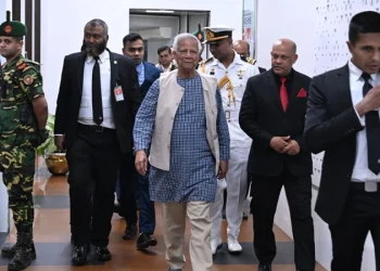 দেশে ফিরেছেন প্রধান উপদেষ্টা