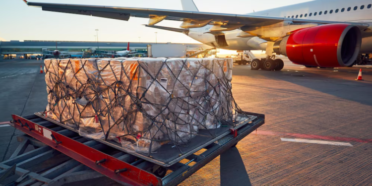 ভারতের ট্রান্সশিপমেন্ট সুবিধা বন্ধের পর বিমানের কার্গো সক্ষমতা বৃদ্ধি করছে বাংলাদেশ