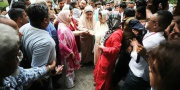 দেশে ফিরেছেন খালেদা জিয়া, বিএনপিতে উচ্ছ্বাস
